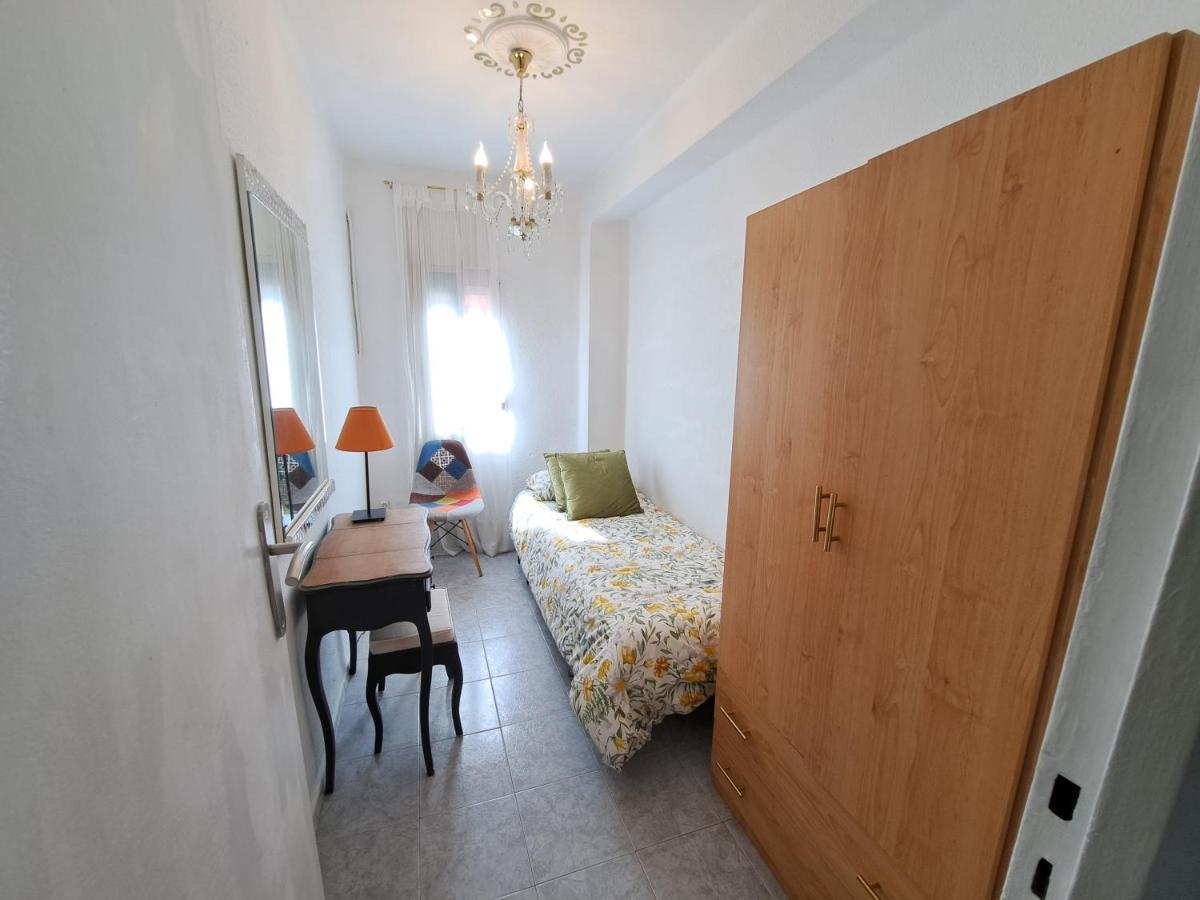 Apartamento Acogedor Con Wifi Valencia Kültér fotó