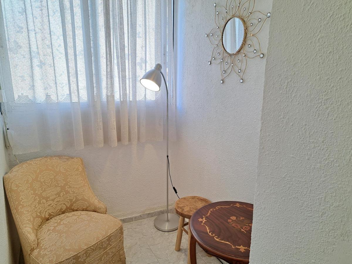 Apartamento Acogedor Con Wifi Valencia Kültér fotó