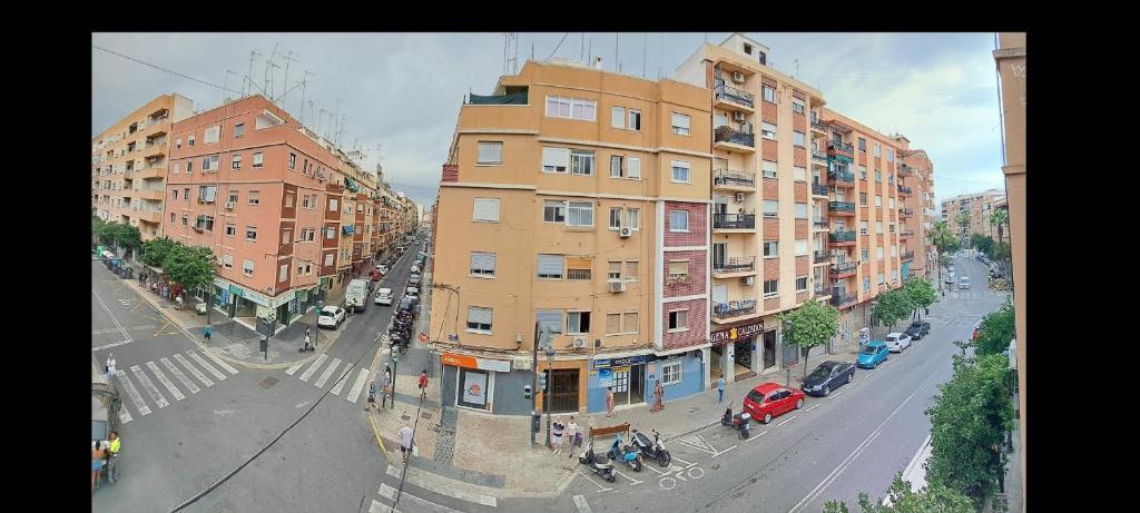 Apartamento Acogedor Con Wifi Valencia Kültér fotó
