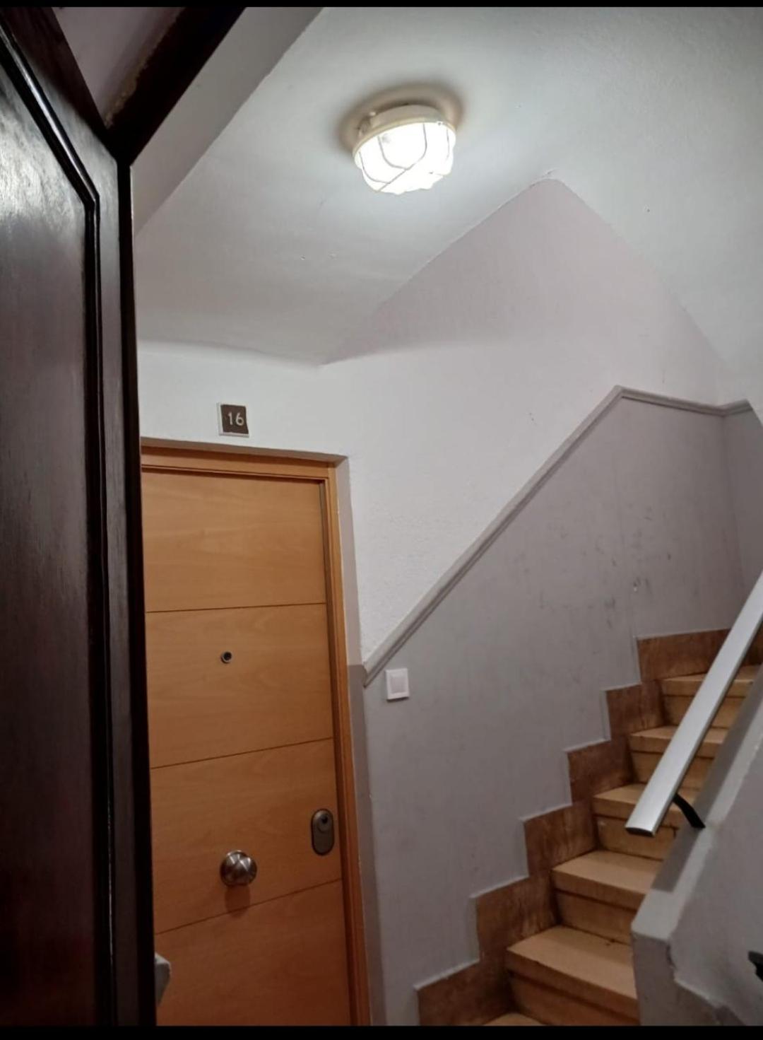 Apartamento Acogedor Con Wifi Valencia Kültér fotó